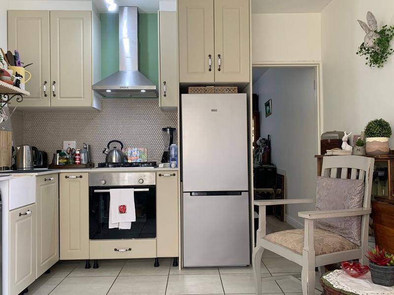 1 Bedroom Property for Sale in Table View Western Cape